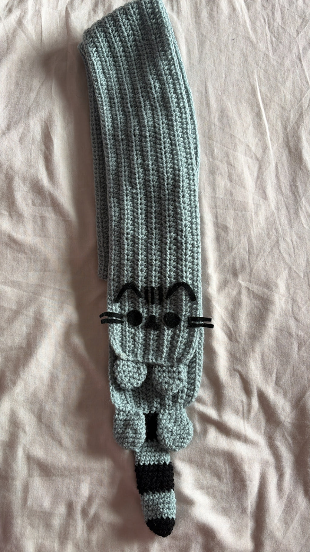 handmade cat scarf -.-
