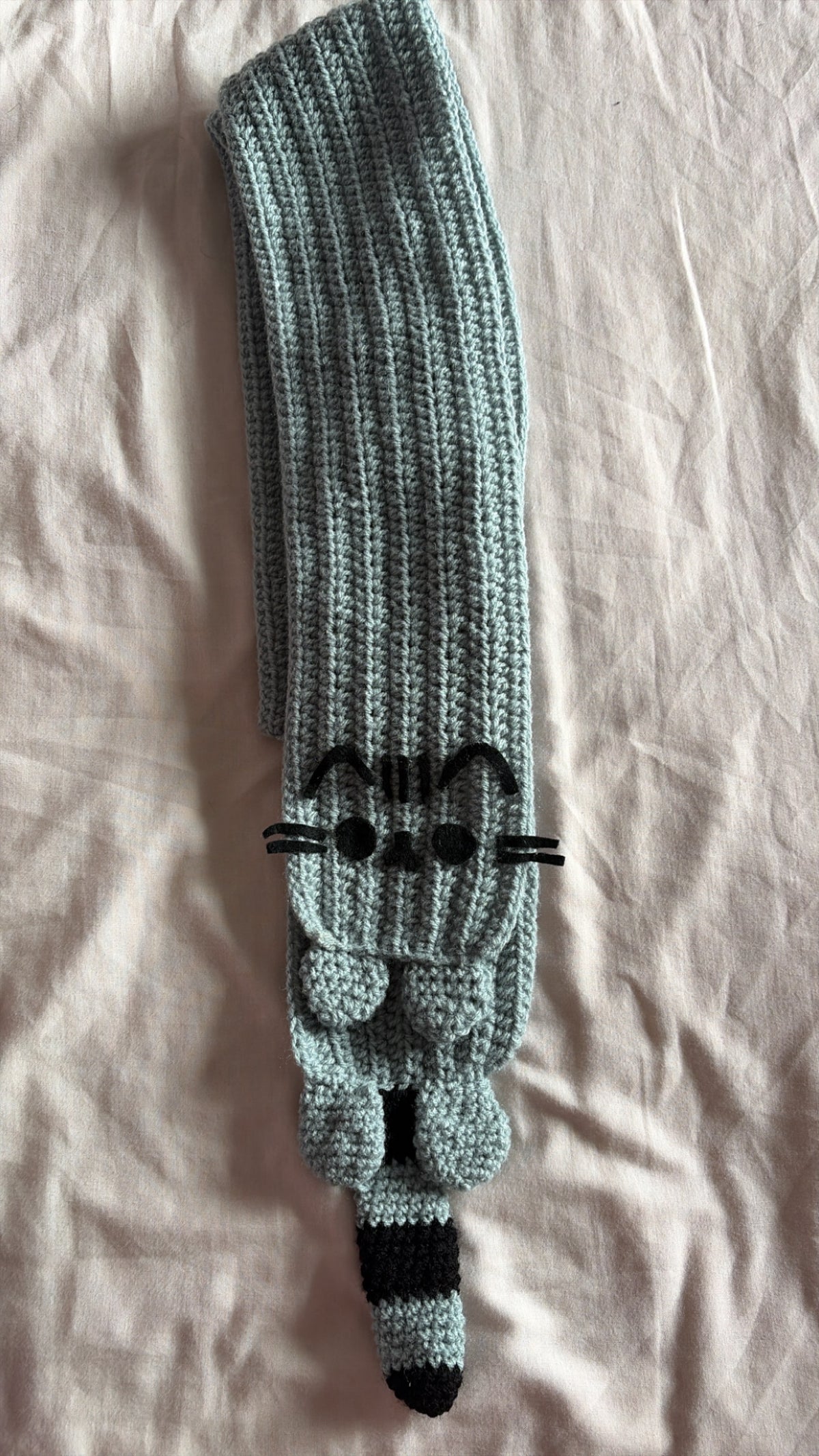handmade cat scarf -.-