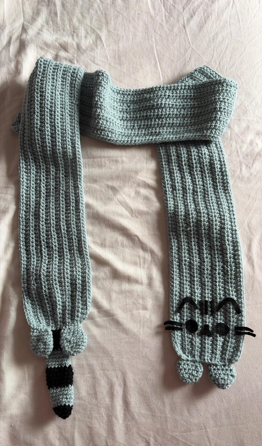 handmade cat scarf -.-
