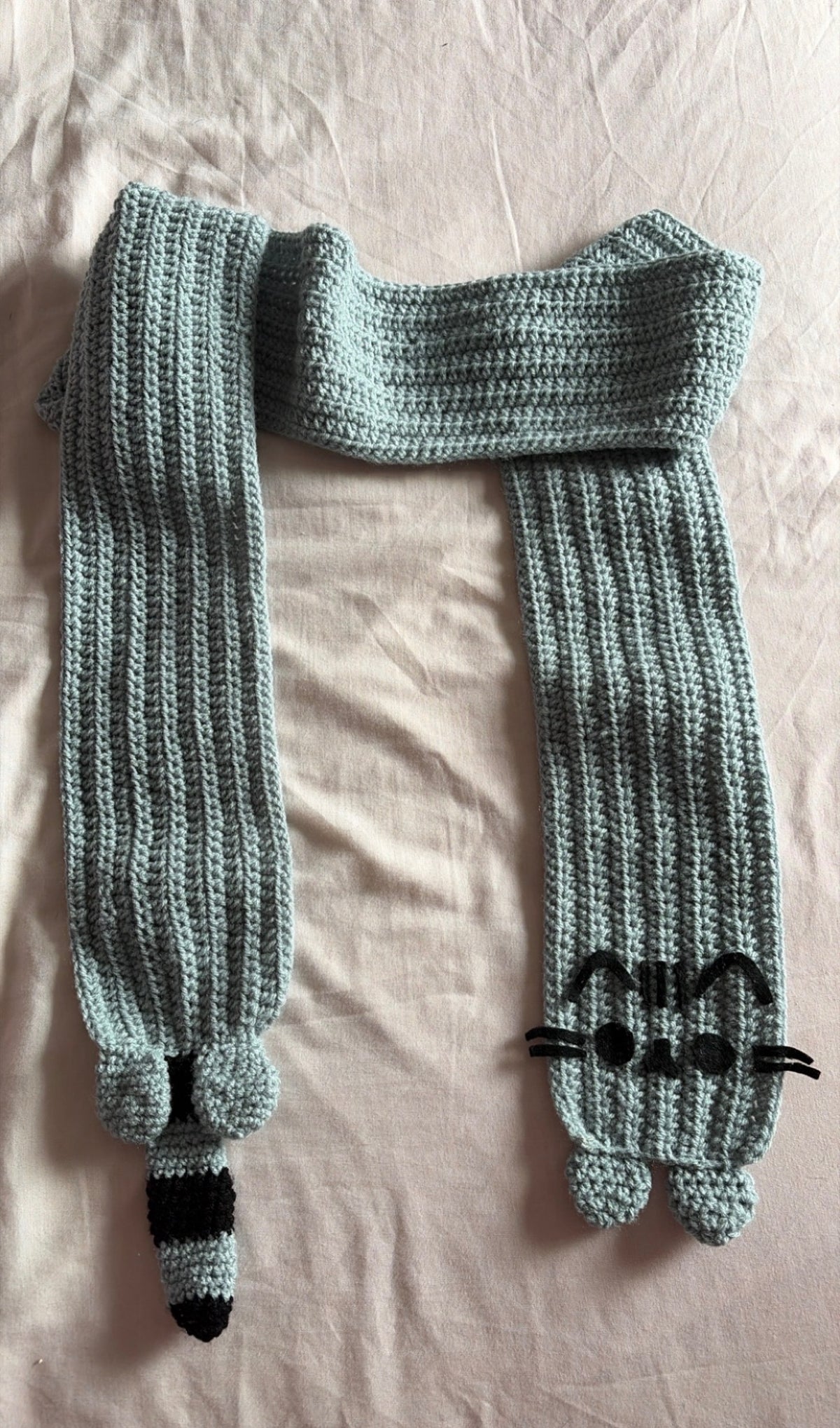 handmade cat scarf -.-